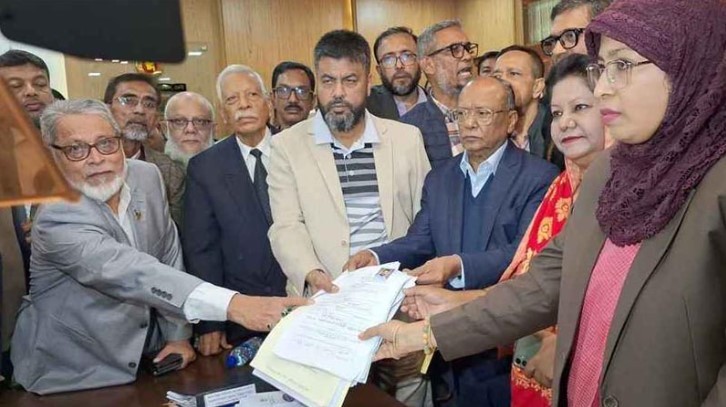 ফেনী-১ আসনে খালেদা জিয়ার পক্ষে মনোনয়নপত্র জমা